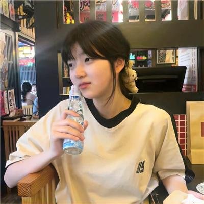 送报女孩